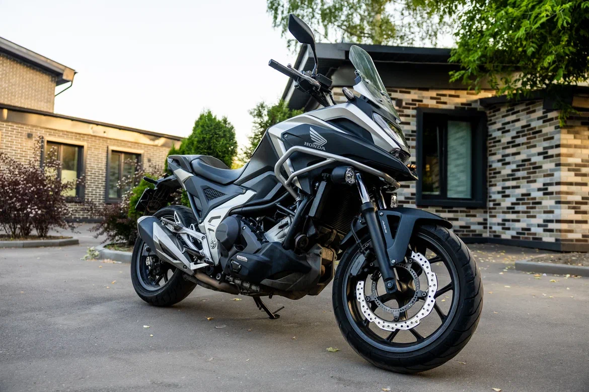 Honda NC750X DCT: мотоцикл без сцепления — кому подойдёт автомат