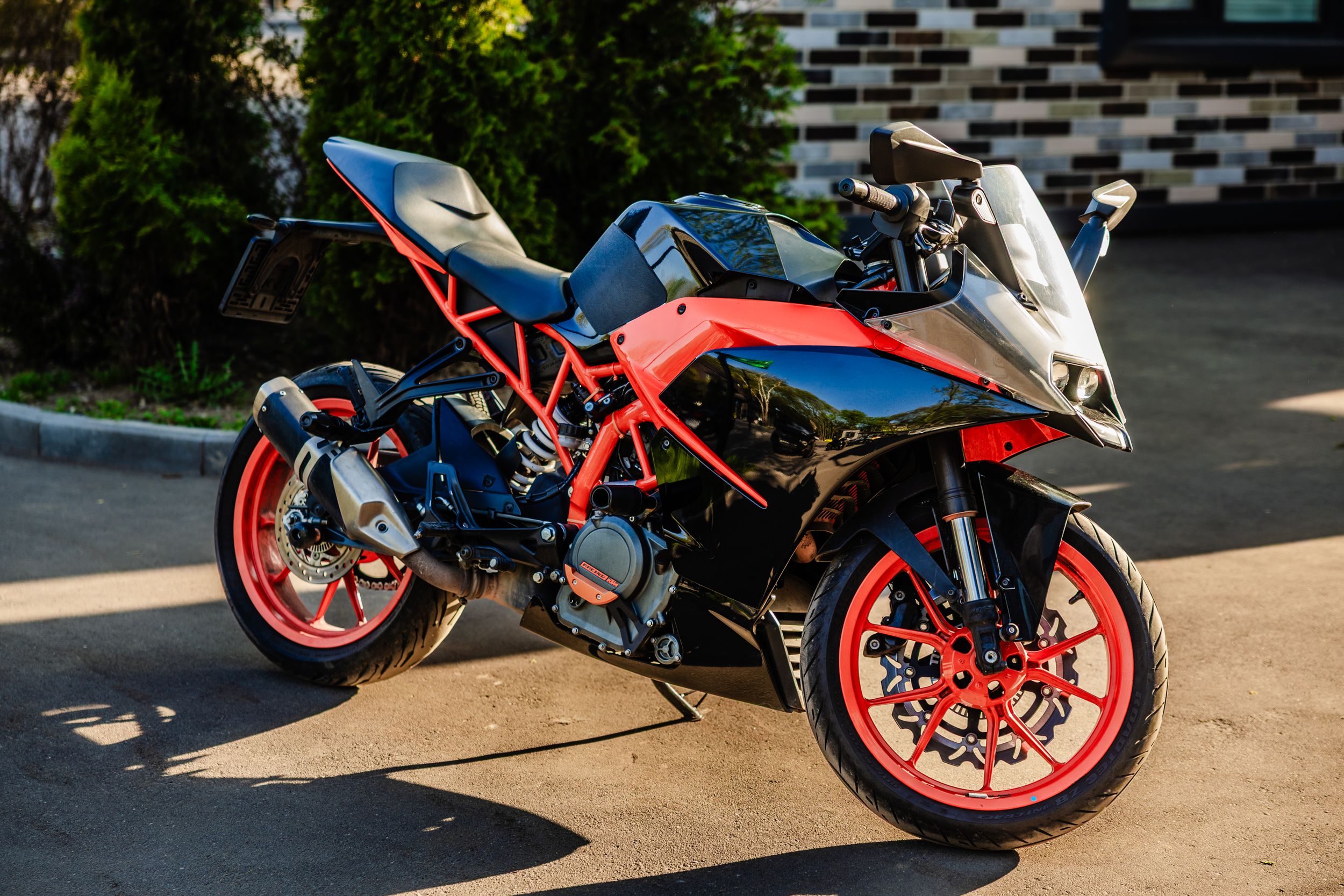 KTM RC 390: оранжевый темперамент в лёгком корпусе